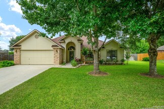 123 Woodland Dr, Pleasanton, TX 78064