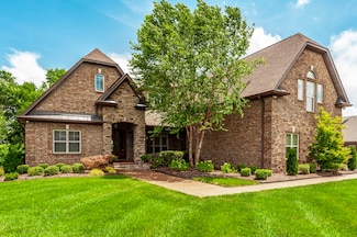 1673 Foxland Blvd, Gallatin, TN 37066