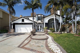 1301 Pinehurst Cir, Santa Ana, CA 92706