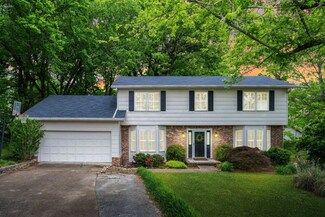 497 Glenpoint Ln, Hixson, TN 37343
