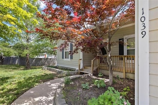 1039 E Woodson Cir, Gardner, KS 66030