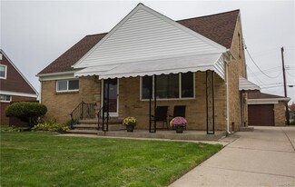 66 Laurentian Dr, Buffalo, NY 14225