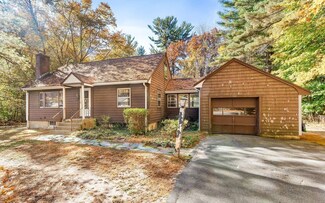 104 Page Rd, Bedford, MA 01730