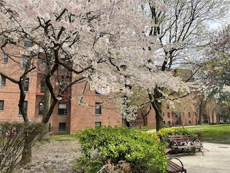 150-11 72 Rd Unit 6, Kew Garden Hills, NY 11367