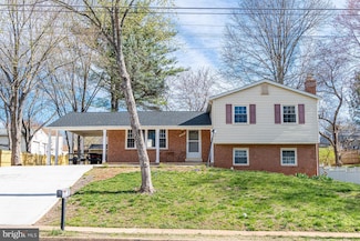 8719 Jackson Ave, Manassas, VA 20110