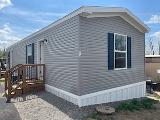 13 Gap View Mobile Home Park, Walnutport, PA 18088