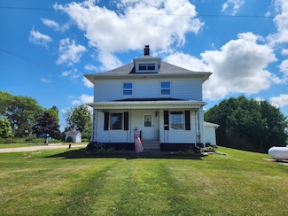 5609 Two Creeks Rd, Two Rivers, WI 54241