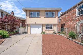 15940 95th St, Jamaica, NY 11414