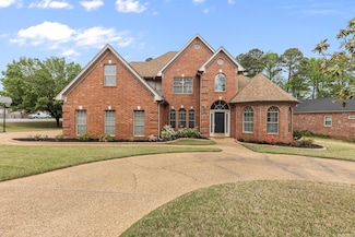 132 Southshore Dr, Maumelle, AR 72113