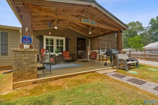 511 Howell Rd, Guntersville, AL 35976
