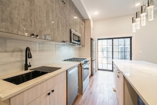 545 Palisade Ave Unit 2, Jersey City, NJ 07307