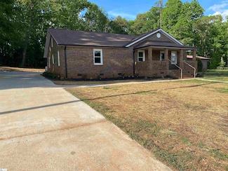 109 Beauregard Dr, Honea Path, SC 29654