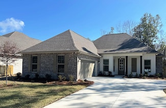 38 E Tweet St, Freeport, FL 32439