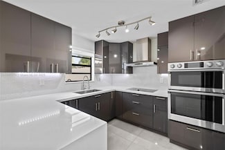 10932 NW 7th St Unit 902, Miami, FL 33172