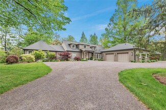 9435 Ladue Rd, Saint Louis, MO 63124