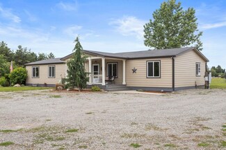6215 N Stateline Rd, Newman Lake, WA 99025