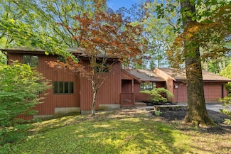 24 Quince Ct, Bristol, CT 06010