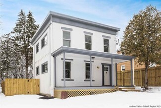 69 Cauterskill Ave, Catskill, NY 12414