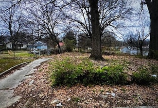 32 W Davant Ave, Memphis, TN 38109