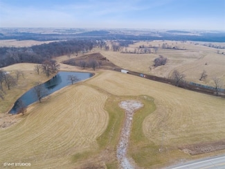 2825 W Ct, Parnell, IA 52325
