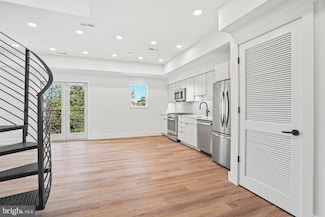 716 L St SE Unit 403, Washington, DC 20003