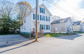 9 School St, Exeter, NH 03833
