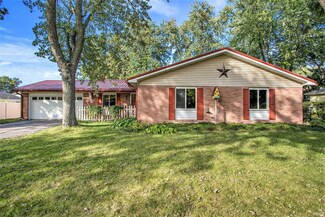 1515 E Riding Mall, South Bend, IN 46614