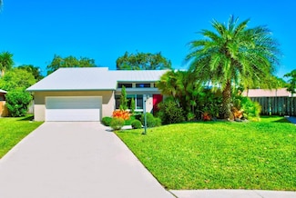 21521 Hollandaire Dr E, Boca Raton, FL 33433