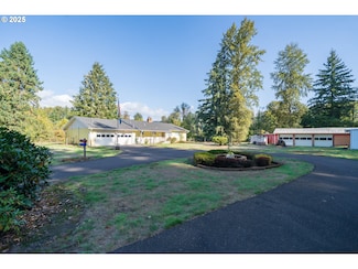 628 N 13th St, Lyons, OR 97358