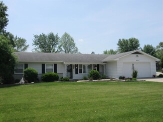4616 Doenges Dr, Fort Wayne, IN 46815