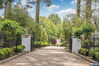 151 N Woodland St, Englewood, NJ 07631