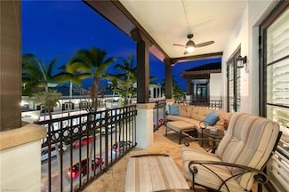 780 5th Ave S Unit 302, Naples, FL 34102