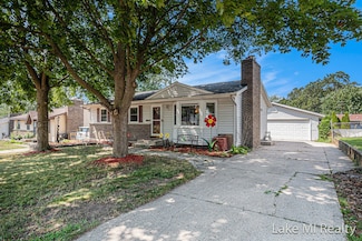 2521 Chassell St SW, Wyoming, MI 49519