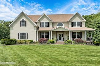 529 Woodview Rd, Toms River, NJ 08755