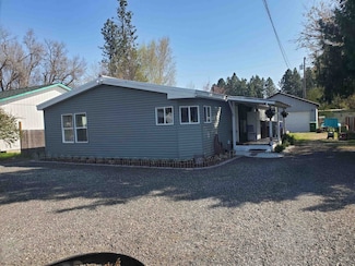 306 E D St, Deer Park, WA 99006
