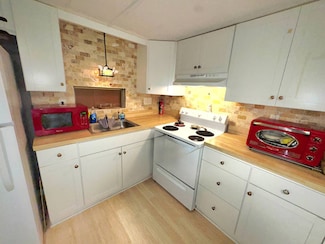 2580 Nursery Rd Unit 110, Clearwater, FL 33764