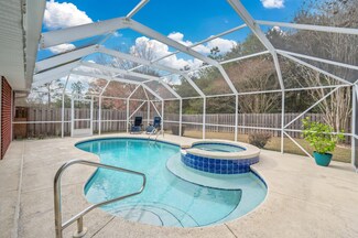 730 Denise Dr, Crestview, FL 32536