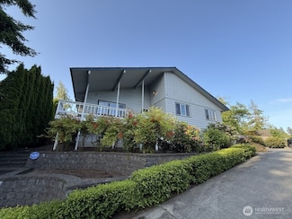 21310 Poplar Way, Brier, WA 98036