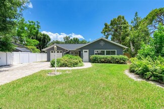 5415 13th Avenue Dr W, Bradenton, FL 34209
