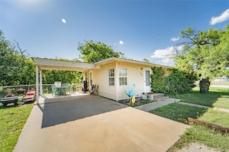 701 S Cutting St, Breckenridge, TX 76424