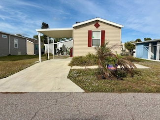 917 Guadalupe W, Venice, FL 34285