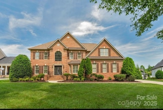 9008 Skipaway Dr, Waxhaw, NC 28173