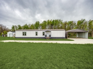 1660 Red Rd, Dorchester, TX 75459