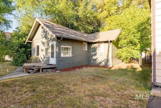 112 S Asbury St, Moscow, ID 83843