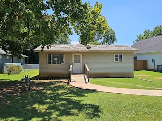 536 N Bryant Ave, Midlothian, TX 76065
