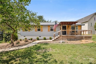 1107 NE Fillmore St, Bentonville, AR 72712