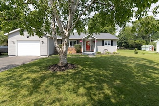 44 Wells St, Canton, NY 13617