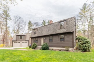 48 Davis Rd, Tyngsboro, MA 01879