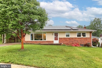 83 Hillside Cir, Camp Hill, PA 17011