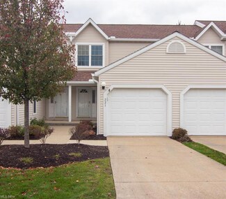 221 Steeple Chase Run Unit 7, Northfield, OH 44067